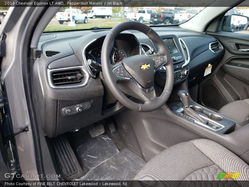 Pepperdust Metallic / Jet Black 2019 Chevrolet Equinox LT AWD