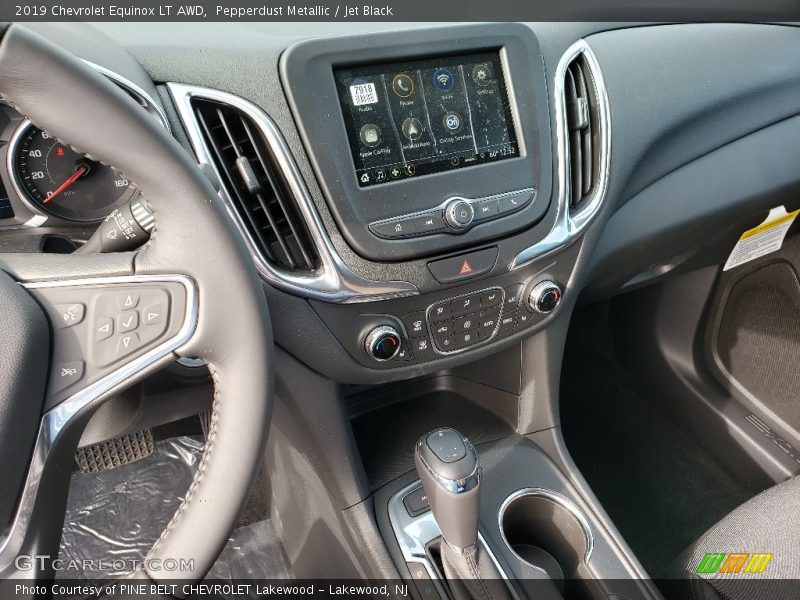 Pepperdust Metallic / Jet Black 2019 Chevrolet Equinox LT AWD