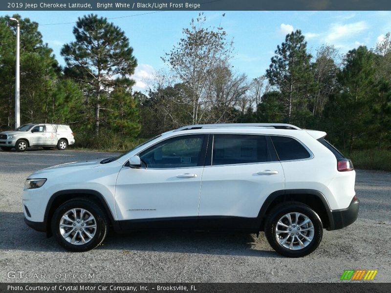 Bright White / Black/Light Frost Beige 2019 Jeep Cherokee Latitude