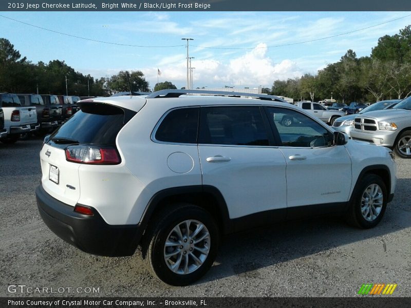 Bright White / Black/Light Frost Beige 2019 Jeep Cherokee Latitude
