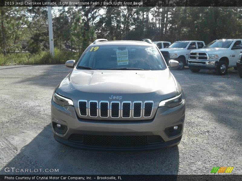 Light Brownstone Pearl / Black/Light Frost Beige 2019 Jeep Cherokee Latitude