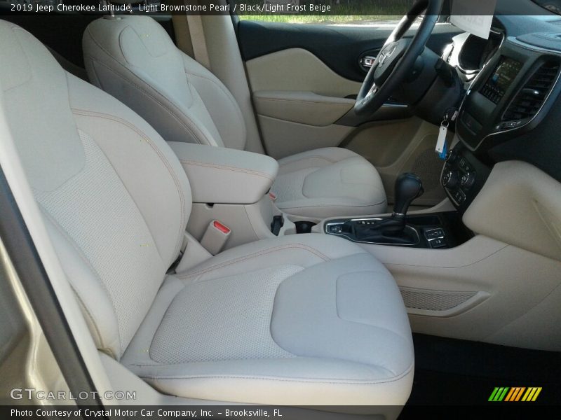 Light Brownstone Pearl / Black/Light Frost Beige 2019 Jeep Cherokee Latitude