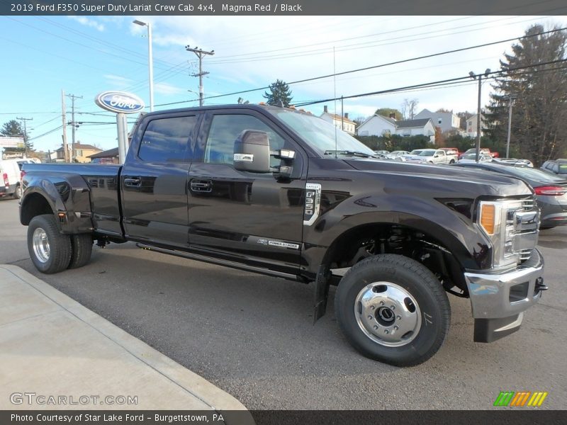 Front 3/4 View of 2019 F350 Super Duty Lariat Crew Cab 4x4