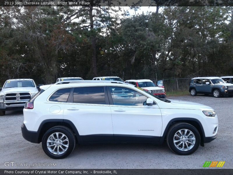 Bright White / Black 2019 Jeep Cherokee Latitude