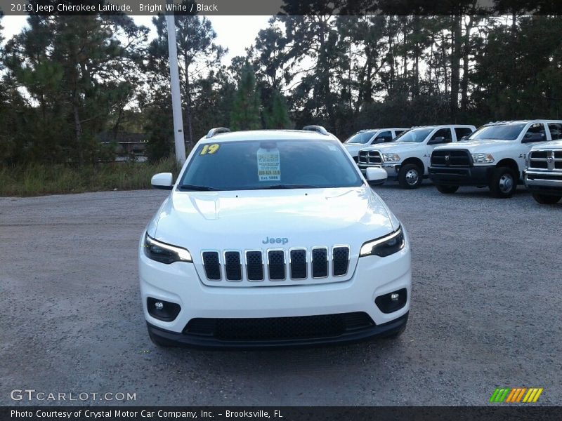 Bright White / Black 2019 Jeep Cherokee Latitude