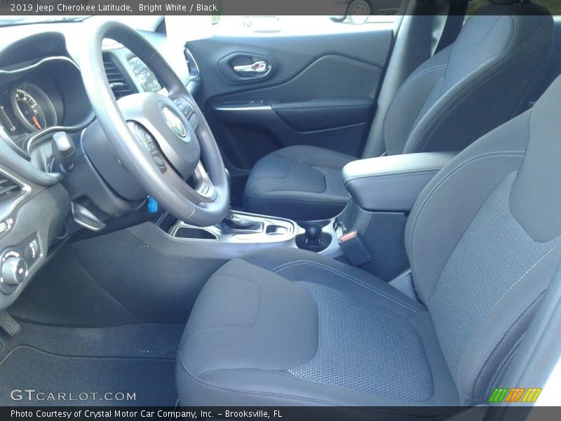 Bright White / Black 2019 Jeep Cherokee Latitude