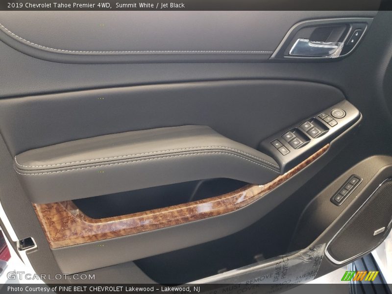 Summit White / Jet Black 2019 Chevrolet Tahoe Premier 4WD