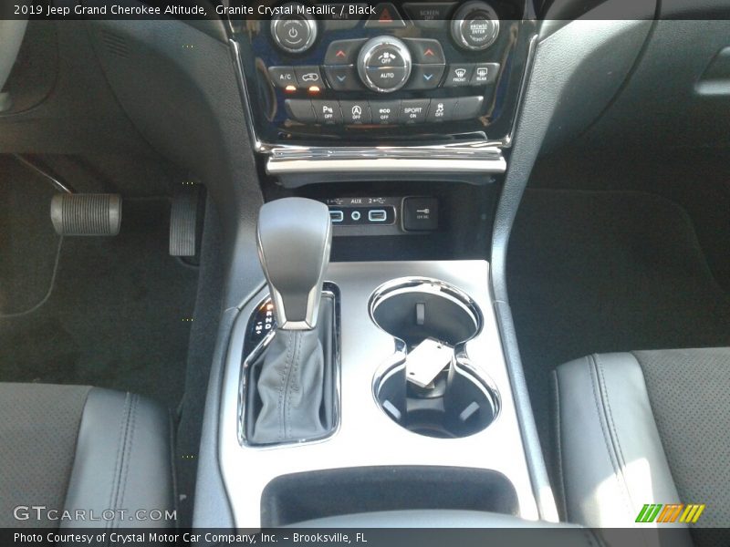 Granite Crystal Metallic / Black 2019 Jeep Grand Cherokee Altitude