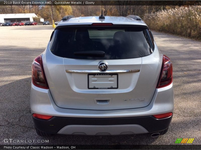 Quicksilver Metallic / Ebony 2019 Buick Encore Essence AWD