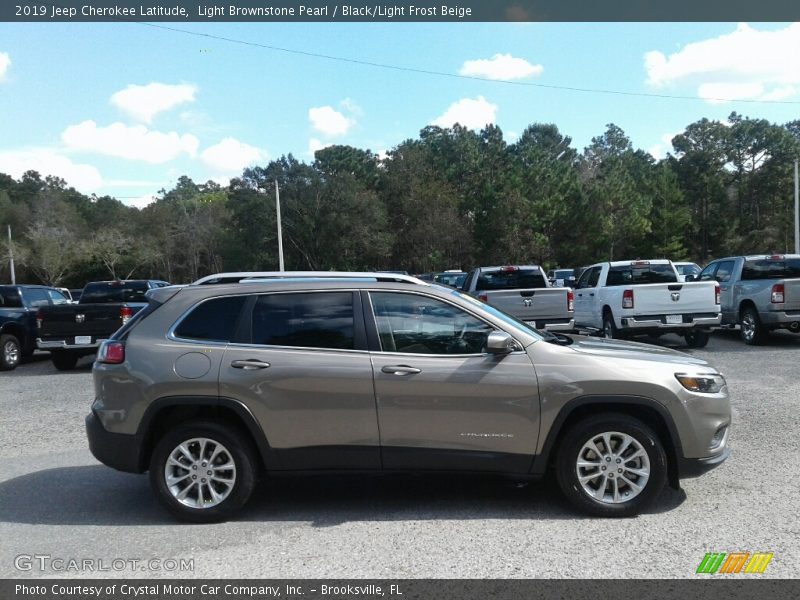 Light Brownstone Pearl / Black/Light Frost Beige 2019 Jeep Cherokee Latitude