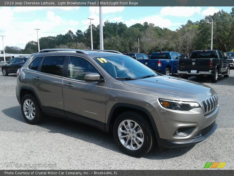 Light Brownstone Pearl / Black/Light Frost Beige 2019 Jeep Cherokee Latitude
