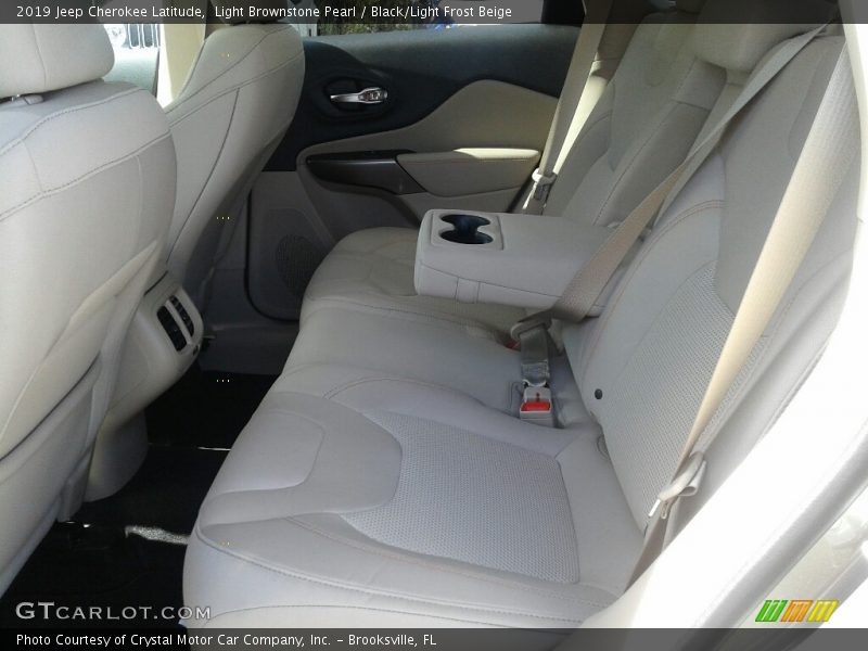 Light Brownstone Pearl / Black/Light Frost Beige 2019 Jeep Cherokee Latitude