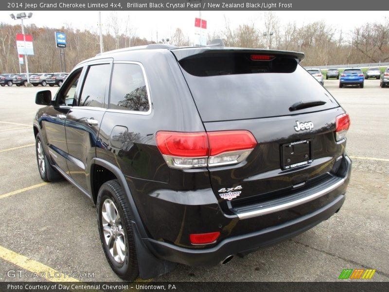 Brilliant Black Crystal Pearl / New Zealand Black/Light Frost 2014 Jeep Grand Cherokee Limited 4x4