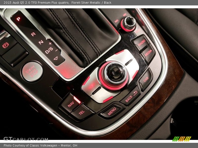 Florett Silver Metallic / Black 2015 Audi Q5 2.0 TFSI Premium Plus quattro