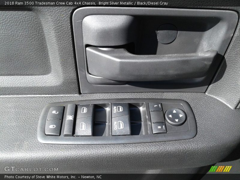 Bright Silver Metallic / Black/Diesel Gray 2018 Ram 3500 Tradesman Crew Cab 4x4 Chassis
