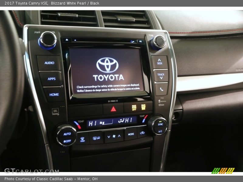 Blizzard White Pearl / Black 2017 Toyota Camry XSE