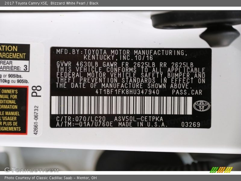 Blizzard White Pearl / Black 2017 Toyota Camry XSE