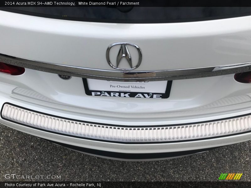 White Diamond Pearl / Parchment 2014 Acura MDX SH-AWD Technology