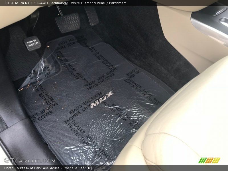 White Diamond Pearl / Parchment 2014 Acura MDX SH-AWD Technology