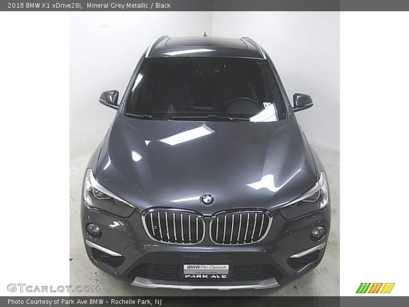 Mineral Grey Metallic / Black 2018 BMW X1 xDrive28i