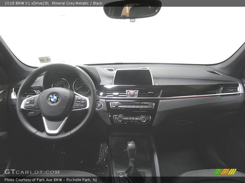 Mineral Grey Metallic / Black 2018 BMW X1 xDrive28i