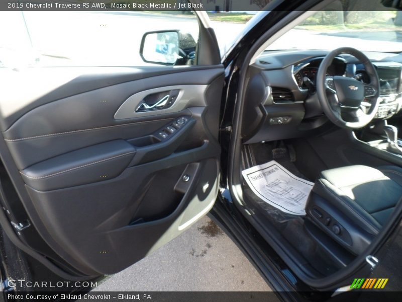 Mosaic Black Metallic / Jet Black 2019 Chevrolet Traverse RS AWD