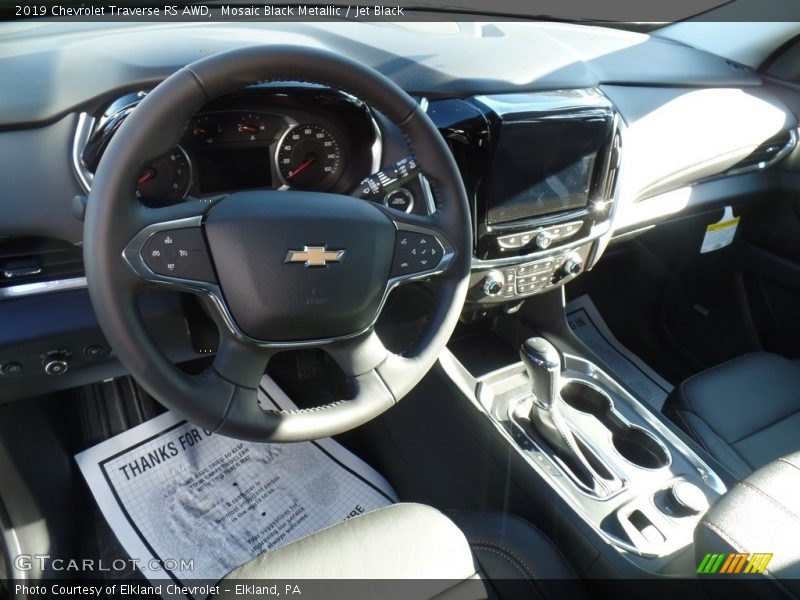Mosaic Black Metallic / Jet Black 2019 Chevrolet Traverse RS AWD