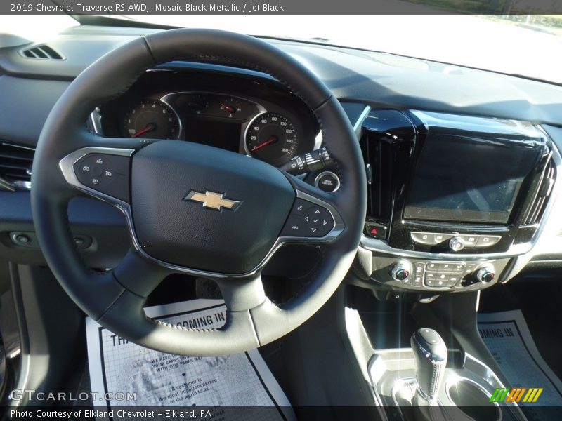 Mosaic Black Metallic / Jet Black 2019 Chevrolet Traverse RS AWD