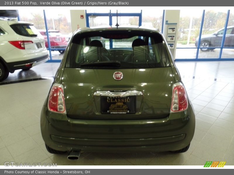Verde Oliva (Olive Green) / Grigio/Nero (Gray/Black) 2013 Fiat 500 Pop