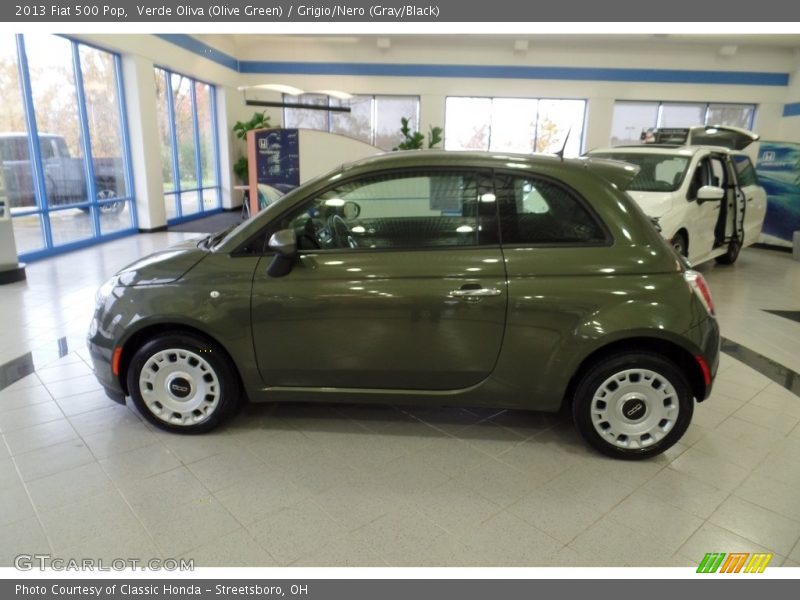 Verde Oliva (Olive Green) / Grigio/Nero (Gray/Black) 2013 Fiat 500 Pop