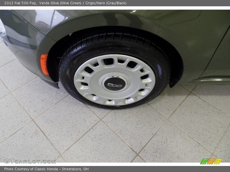 Verde Oliva (Olive Green) / Grigio/Nero (Gray/Black) 2013 Fiat 500 Pop