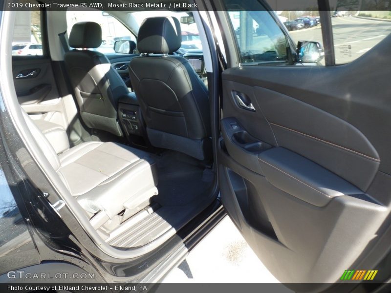 Mosaic Black Metallic / Jet Black 2019 Chevrolet Traverse RS AWD