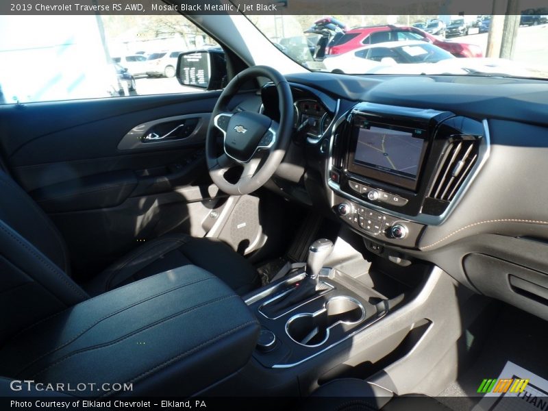 Mosaic Black Metallic / Jet Black 2019 Chevrolet Traverse RS AWD