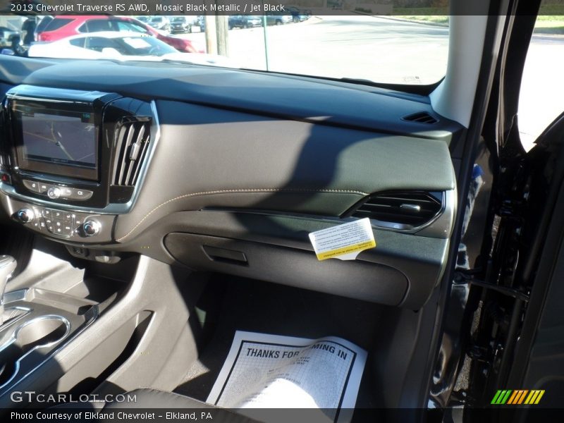 Mosaic Black Metallic / Jet Black 2019 Chevrolet Traverse RS AWD