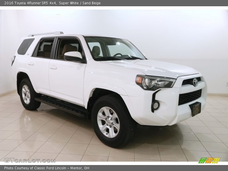 Super White / Sand Beige 2016 Toyota 4Runner SR5 4x4