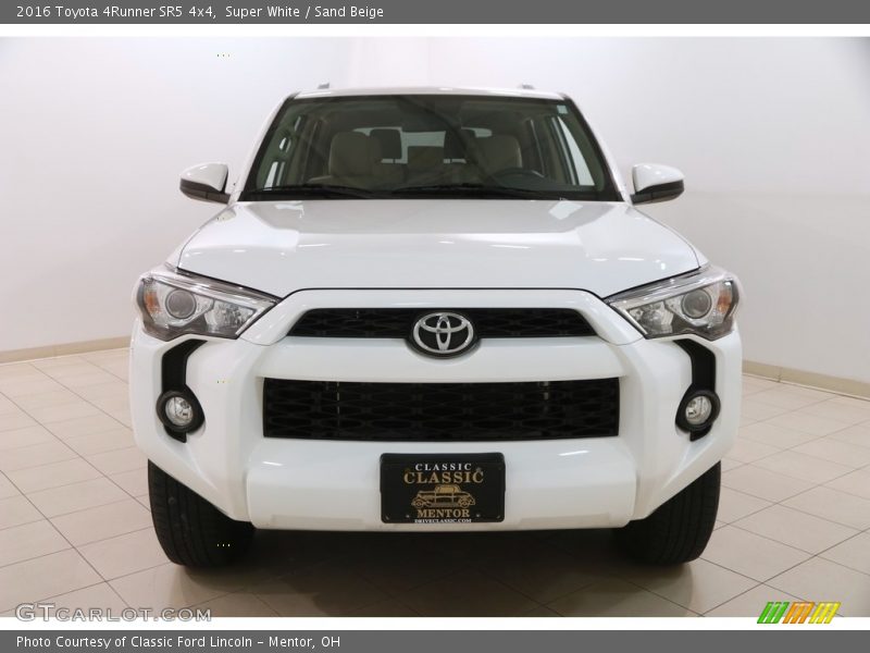 Super White / Sand Beige 2016 Toyota 4Runner SR5 4x4