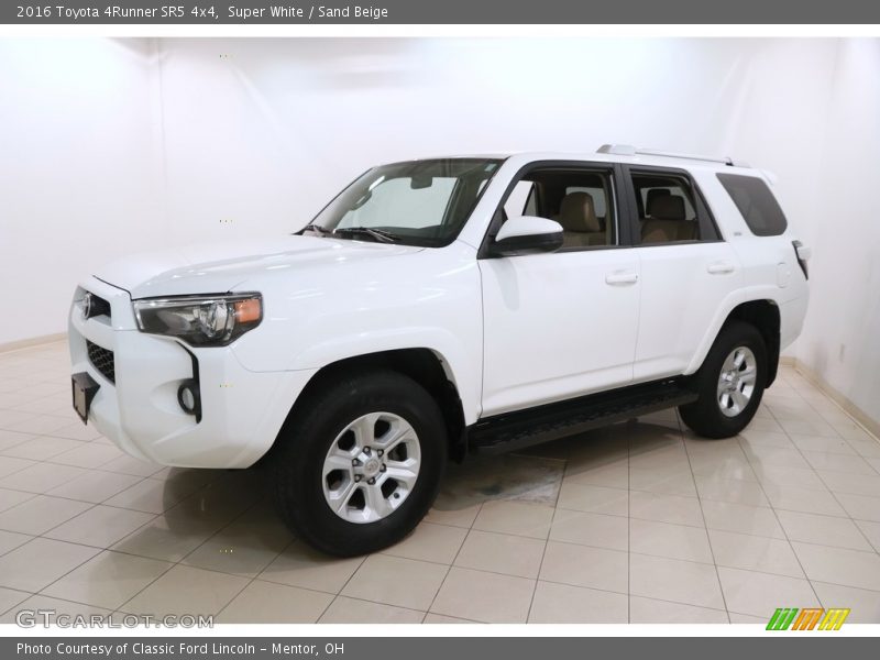 Super White / Sand Beige 2016 Toyota 4Runner SR5 4x4