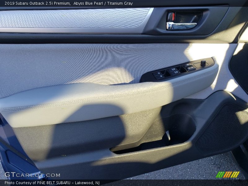 Abyss Blue Pearl / Titanium Gray 2019 Subaru Outback 2.5i Premium