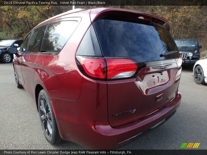 Velvet Red Pearl / Black/Black 2019 Chrysler Pacifica Touring Plus