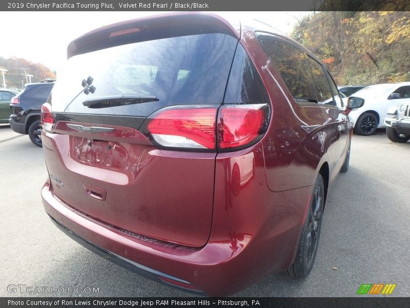 Velvet Red Pearl / Black/Black 2019 Chrysler Pacifica Touring Plus