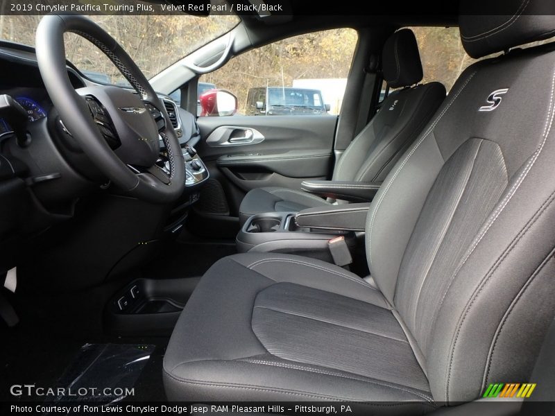 Velvet Red Pearl / Black/Black 2019 Chrysler Pacifica Touring Plus