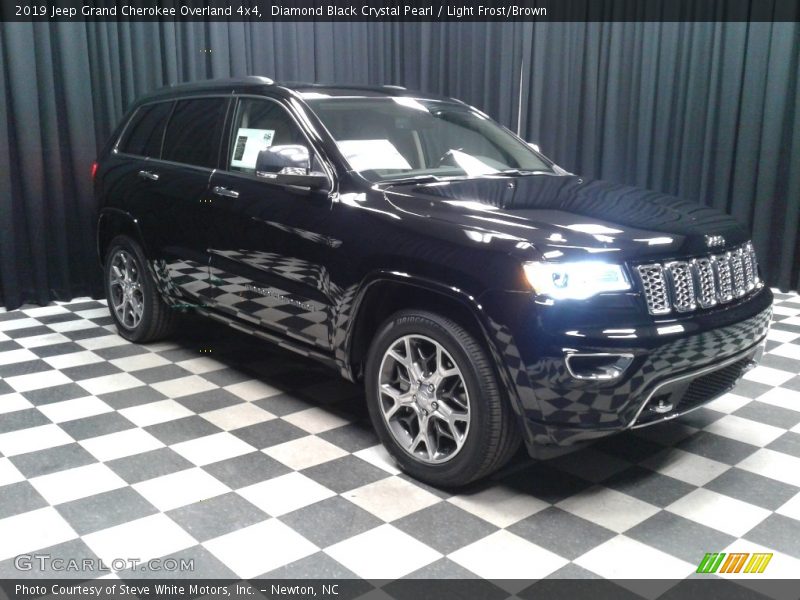 Diamond Black Crystal Pearl / Light Frost/Brown 2019 Jeep Grand Cherokee Overland 4x4