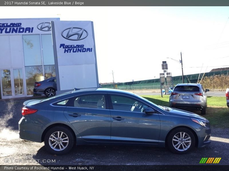 Lakeside Blue / Beige 2017 Hyundai Sonata SE
