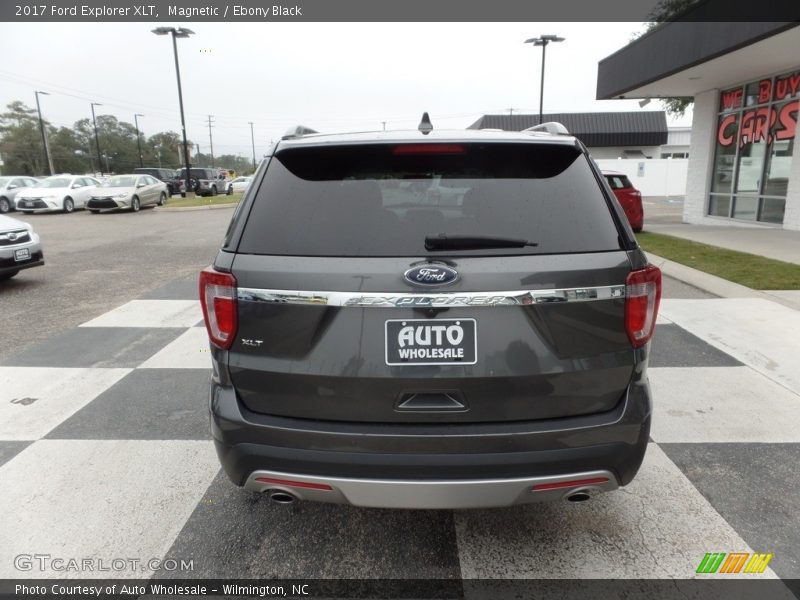 Magnetic / Ebony Black 2017 Ford Explorer XLT