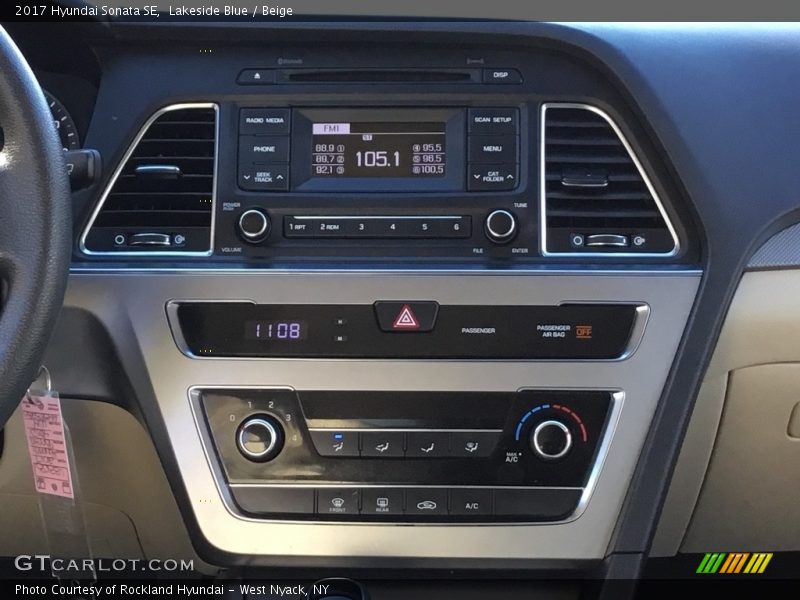 Lakeside Blue / Beige 2017 Hyundai Sonata SE