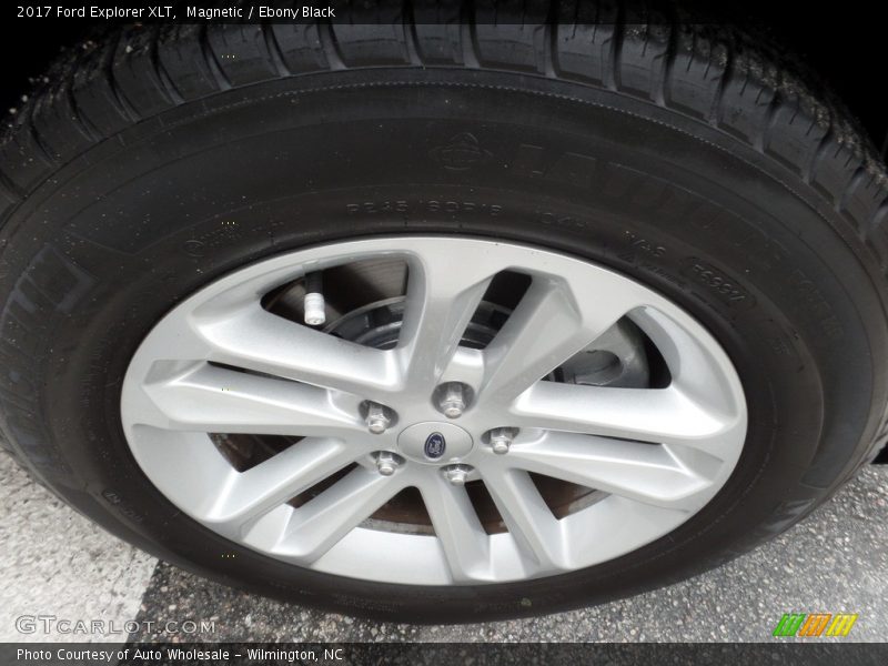 Magnetic / Ebony Black 2017 Ford Explorer XLT
