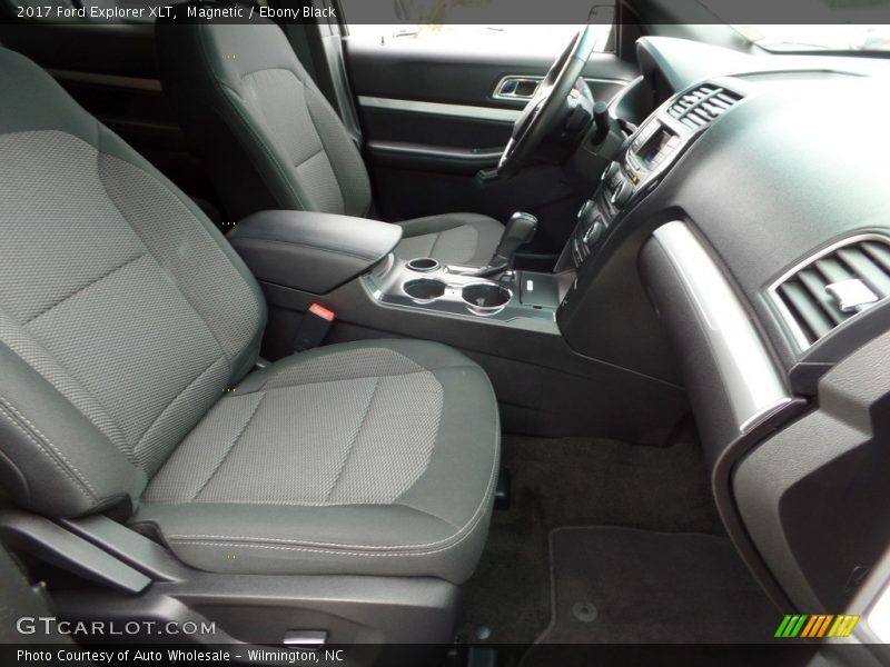 Magnetic / Ebony Black 2017 Ford Explorer XLT