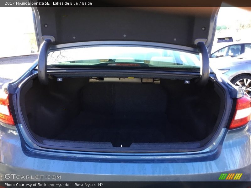 Lakeside Blue / Beige 2017 Hyundai Sonata SE