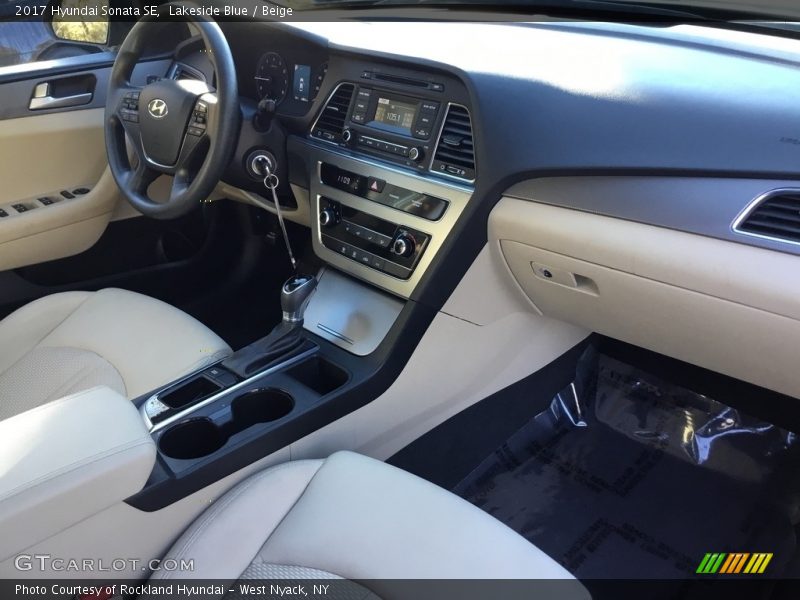 Lakeside Blue / Beige 2017 Hyundai Sonata SE