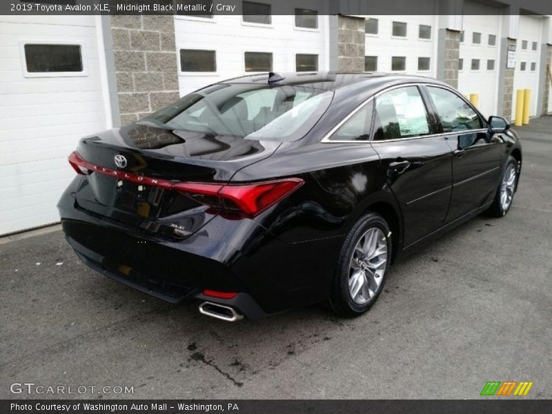 Midnight Black Metallic / Gray 2019 Toyota Avalon XLE